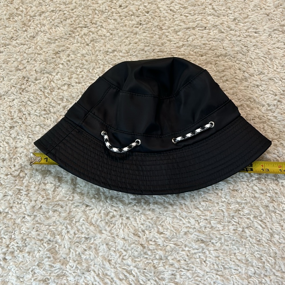 NWT OS ANTHRO nylon bucket hat in black and white - Picture 8 of 8
